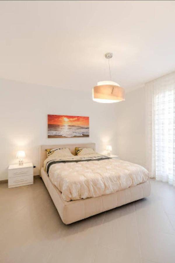 Appartement entier, Capaci Paradiso del mare, appartamento con 2 camere da letto, balcone, vicino a mare, metro e aeroporto Palermo in Capaci, Province de Palerme