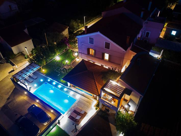 Apartamento entero, Apartamento de una habitación con terraza y vista al mar Preko, Ugljan A-14163-a in Plaža Jaz, Preko