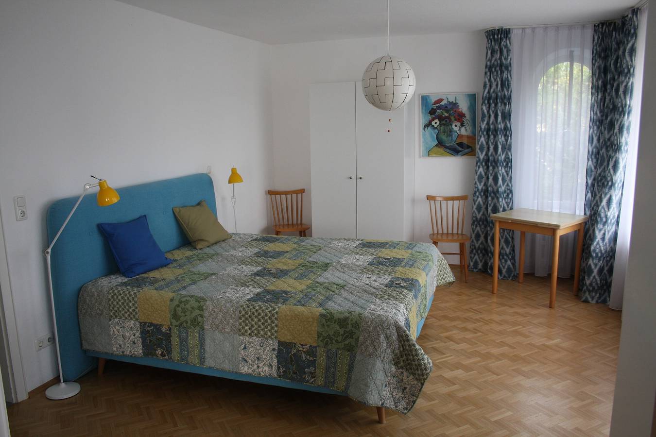 Ganze Wohnung, Apartment 'Das Blaue Haus' mit privater Terrasse und Wlan in Kirchditmold, Kassel