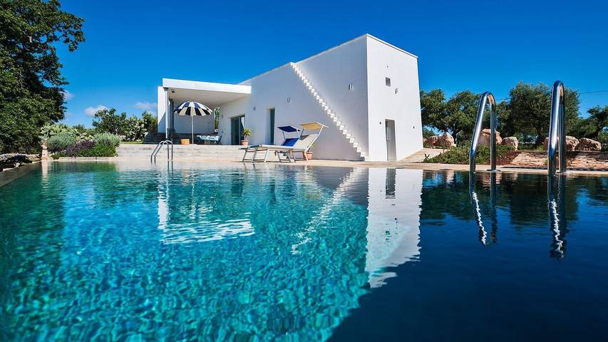 Maison de vacances pour 8 personnes, avec terrasse ainsi que piscine et jardin à Cisternino