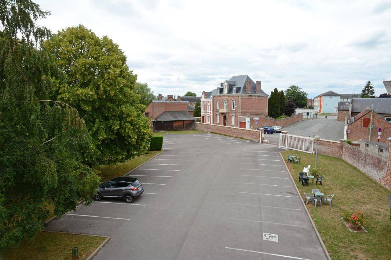 Hôtel Restaurant La Paix La Robe et le Palais in Forges-les-Eaux, Région de Dieppe