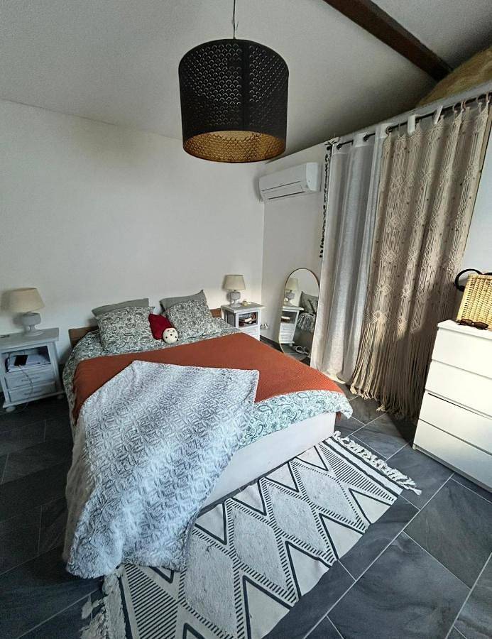 Location de vacances pour 3 personnes, avec jardin à Laroque (Hérault) - 4