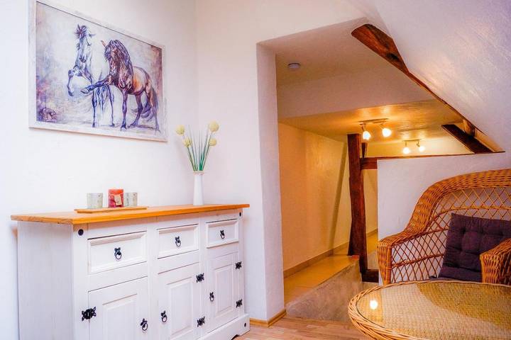 Ferienwohnung für 2 Personen, mit Balkon und Terrasse sowie Sauna und Ausblick in Münstermaifeld - 3