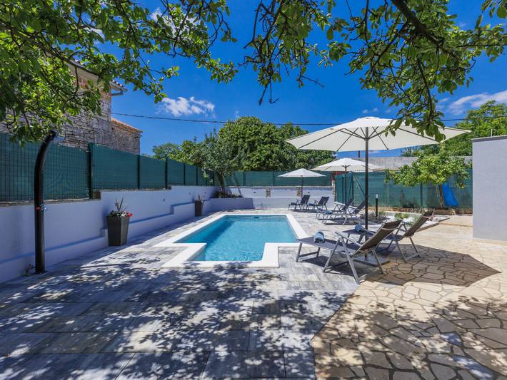 Ferienhaus für 6 Personen, mit Garten und Pool sowie Terrasse in Barban - 2