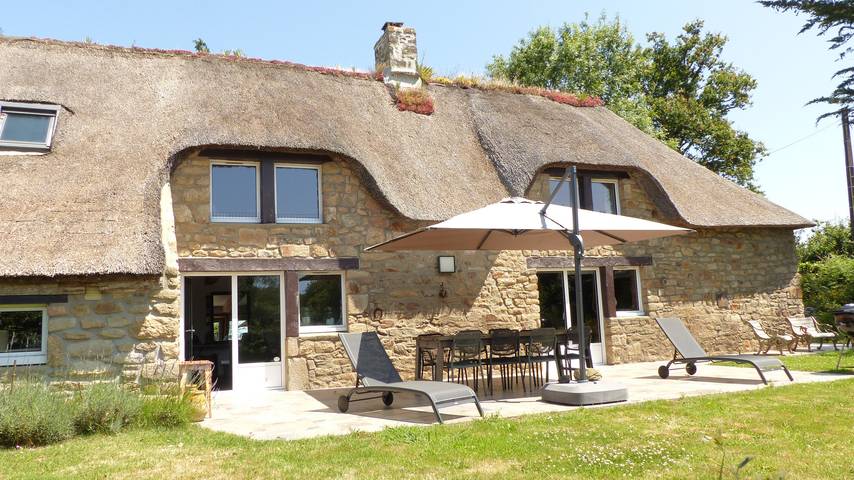 Authentique chaumière bretonne entre Baden Le Bono 4 à 6 p. in Plougoumelen, Côte des Mégalithes