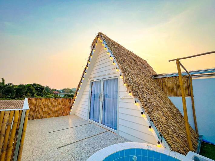 Station pour 2 personnes, avec piscine et vue sur le lac ainsi que balcon et vue dans Ko Larn - 2