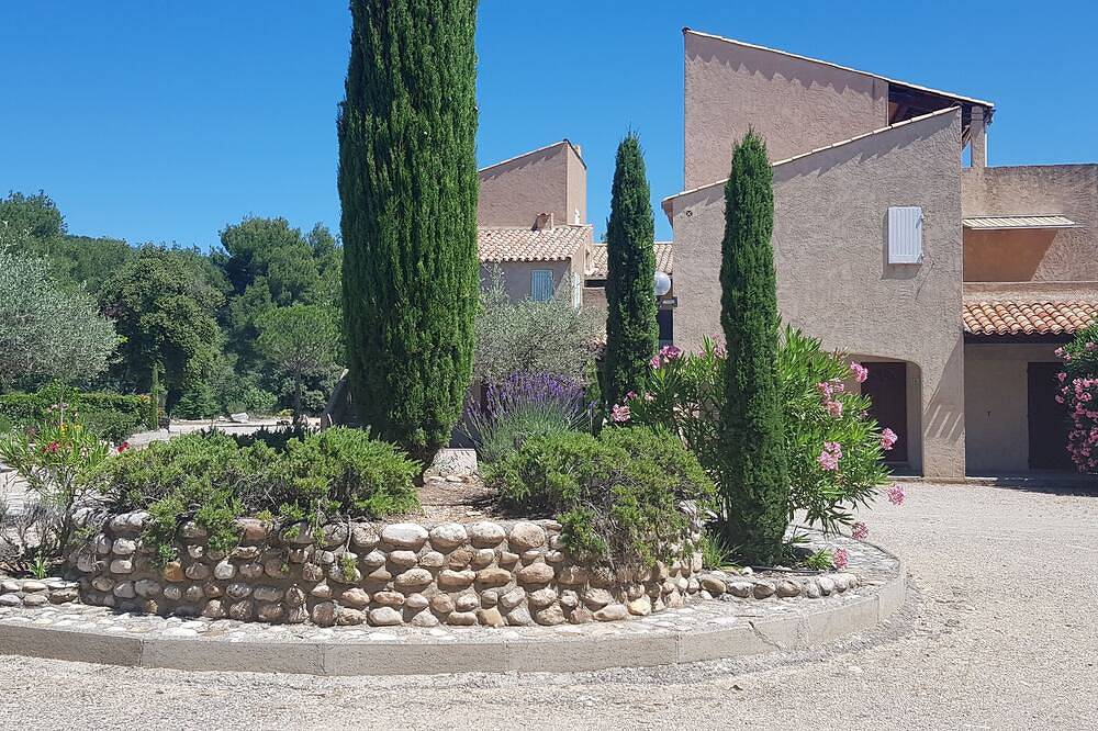 Geheel appartement, Heilige Kruis van Verdon Appart Duplex 70m2 Meerzicht Wifi Tv Sat Astra1kr Parkeren. in Sainte-Croix-du-Verdon, Regionaal natuurpark van de Verdon