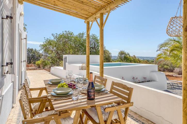 Villa für 5 Personen, mit Terrasse und Garten sowie Pool in Faro - 2