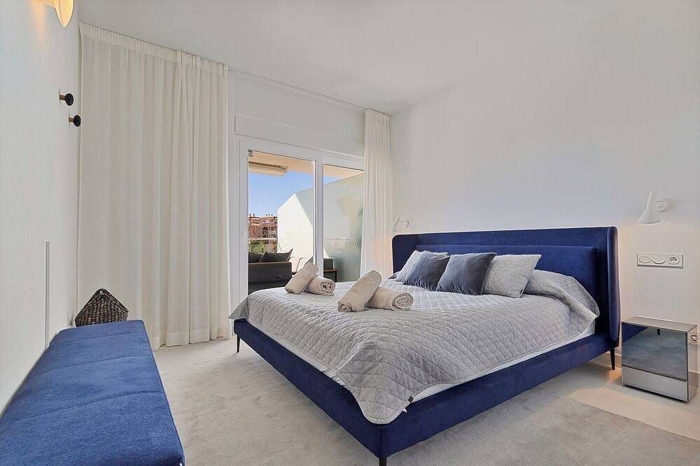 Entire apartment, Amazing spacious apartment - Reserva Del Higueron in La Capellania, Benalmádena