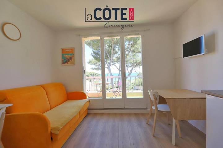 Gîte pour 2 personnes, avec vue et balcon dans Calanque de Cap Rousset - 4
