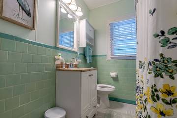 Log Cabin for 7 People in Galveston, Texas Gulf Coast, Photo 2