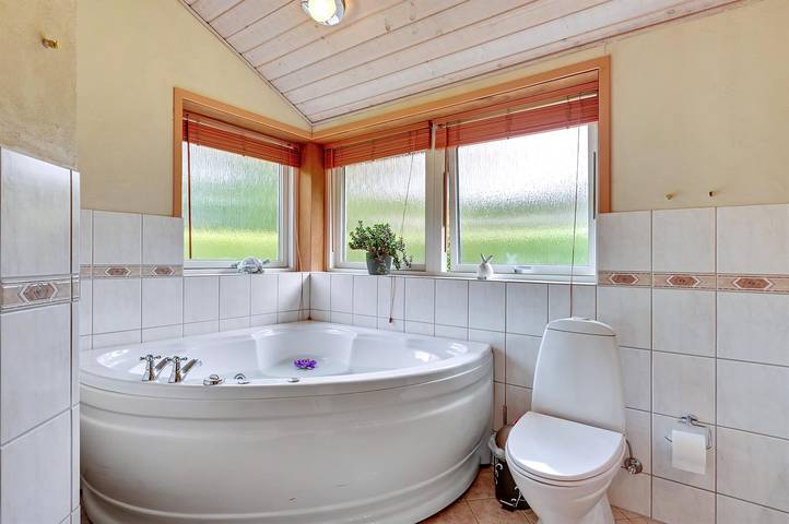 Ferienhaus für 5 Personen, mit Whirlpool und Garten sowie Terrasse in Ostjütland - 2