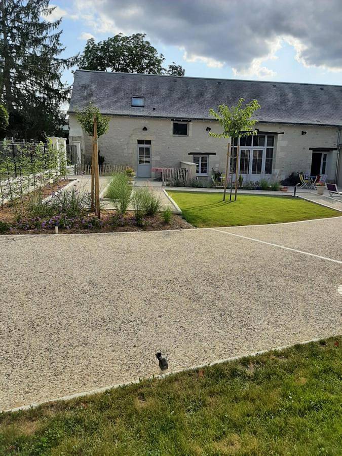 Location de vacances pour 5 personnes, avec vue et jardin, adapté aux familles à Lignières-de-Touraine - 2