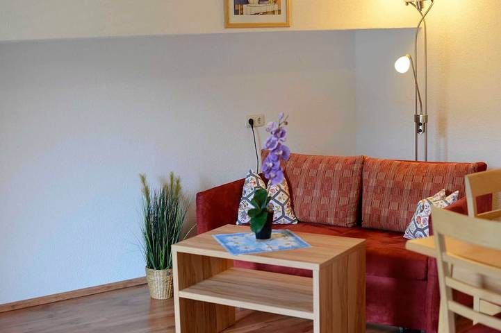 Ferienwohnung für 2 Personen, mit Balkon in Grän - 2