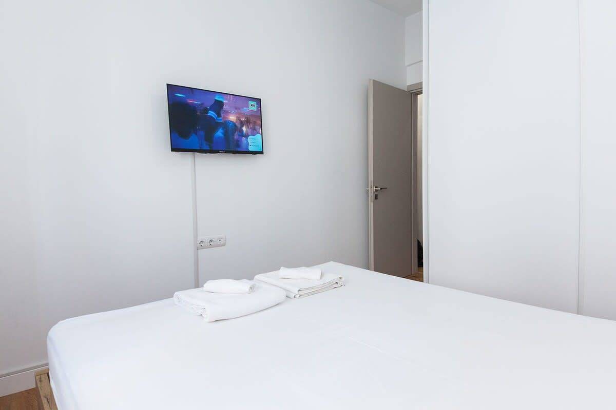 Entire apartment, Modern Luxury 2 Bd Apt in Kallithea in Athens, South coast of the Attica region