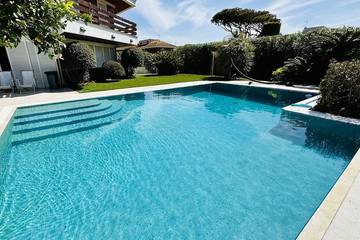 Location de vacances pour 10 personnes, avec jacuzzi et jardin à Fregene