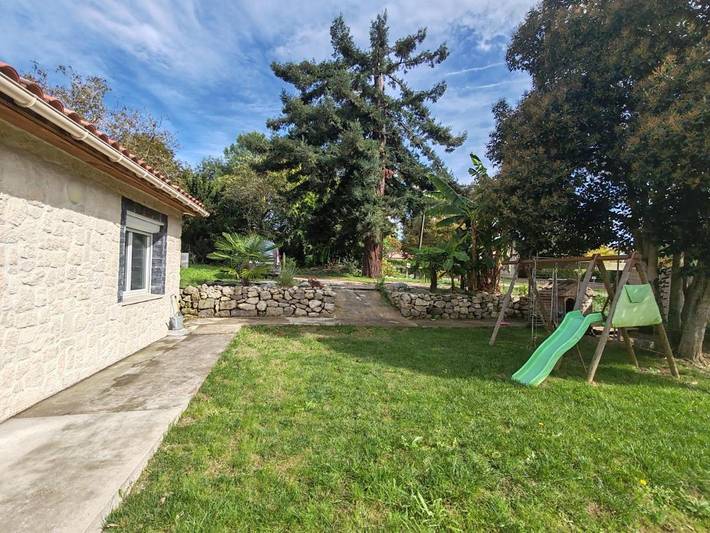 Location de vacances pour 7 personnes, avec vue et terrasse à Francheville - 2