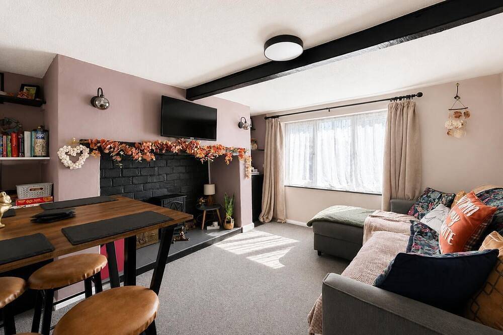 Stunning cottage with a private hot tub and sauna in Norfolk in Ingham (Norfolk), Norfolk