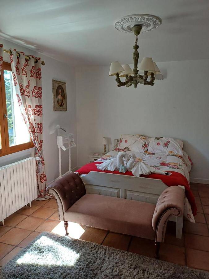 Chambre d’hôte pour 2 personnes, avec Terrasse ainsi que Jardin et Vue