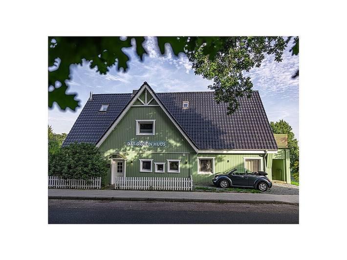 Ferienhaus für 8 Personen, mit Balkon in Groß Wittensee