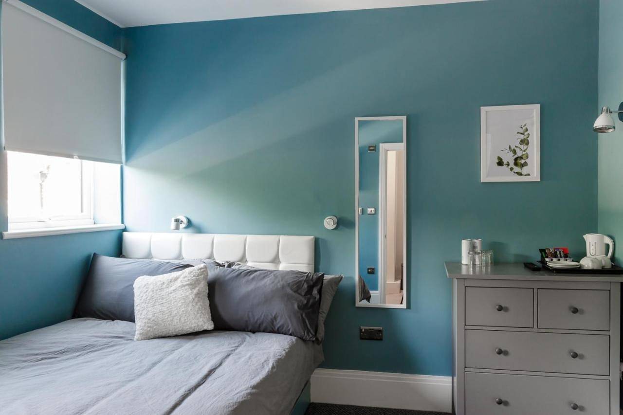 Ruby Pub & Hotel in Brighton, Sussex