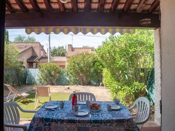 Location de vacances pour 4 personnes, avec terrasse et jardin dans Les Lecques