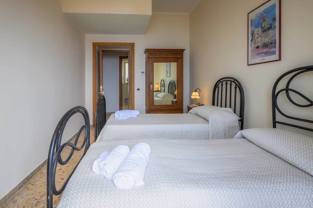 Perez Palace, Tucano Room in Belvedere Marittimo, Tyrrhenische Küste Kalabrien