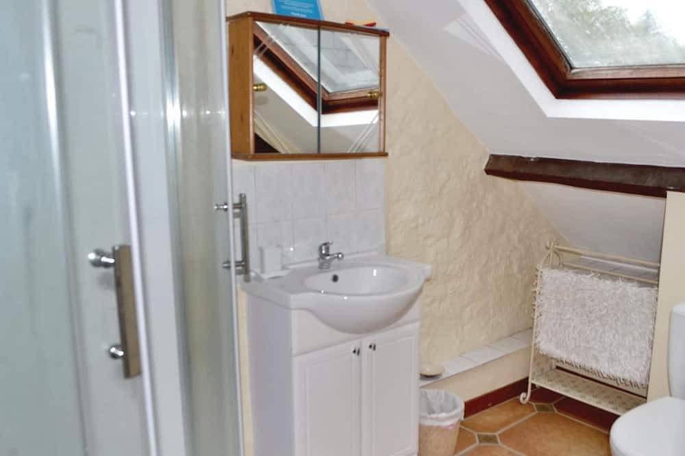 Charmante maison à Guernesey avec Wi-Fi in Guern, Région de Pontivy