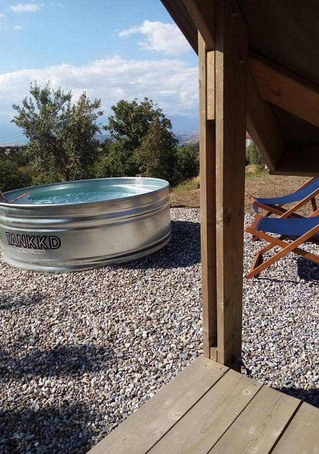 Camping für 2 Personen, mit Ausblick und Garten sowie Kinderpool und Pool, kinderfreundlich in Kalabrien - 2