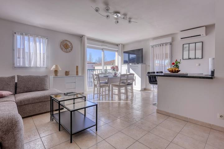 Gîte pour 4 personnes, avec terrasse, animaux acceptés dans La Coudoulière - 2