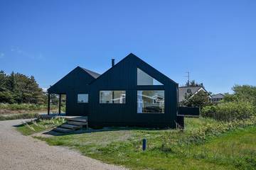 Ferienhaus für 4 Personen, mit Garten in Lakolk