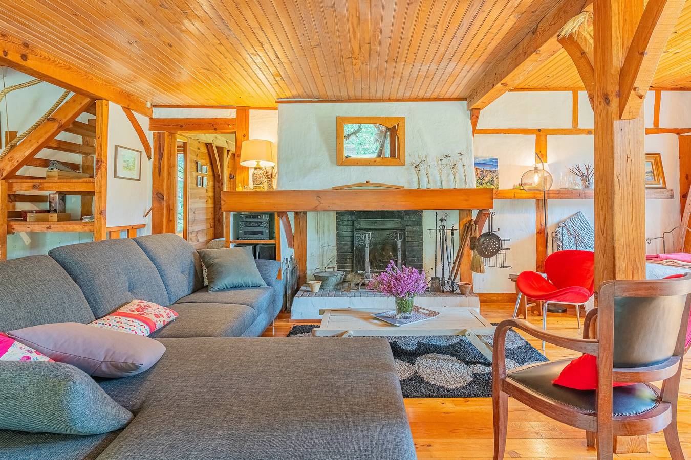 Holiday Home 'Maison Landaise' with Private Terrace, Private Garden and Wi-Fi in Pissos, Landes