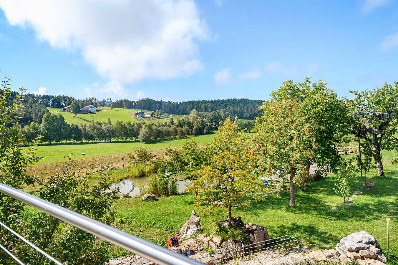 Geheel appartement, Appartement 'Kesselmoos' met Uitzicht op de Bergen, Gedeelde Tuin en Wi-Fi in Deutschnofen, Eggental