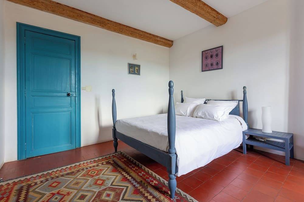 19th Century Maison-De-Maitre With Private Pool in Berlou, Béziers region