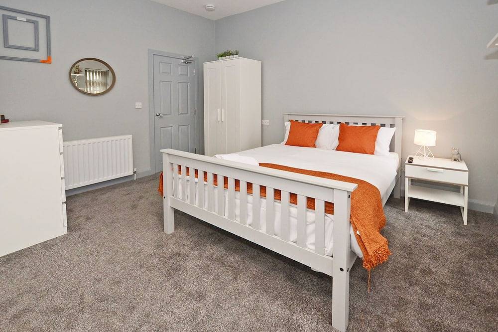 Ganze Wohnung, Superior-Studio-Ensuite-With Tv in Crewe, Cheshire East