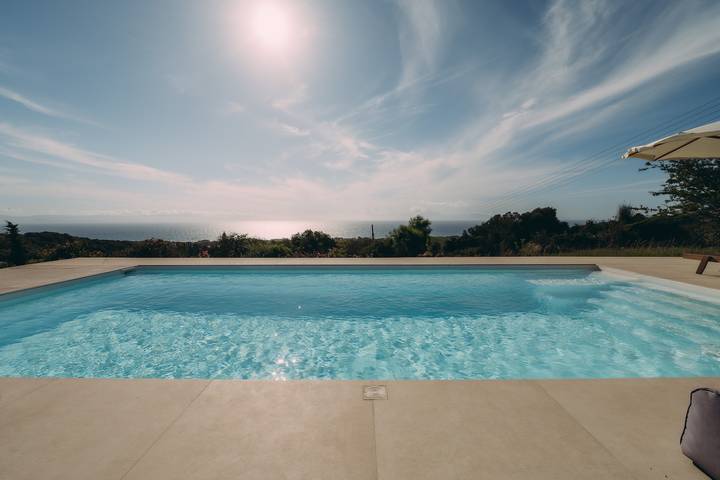 Ferienhaus für 6 Personen, mit Terrasse und Pool sowie Meerblick, kinderfreundlich - 1