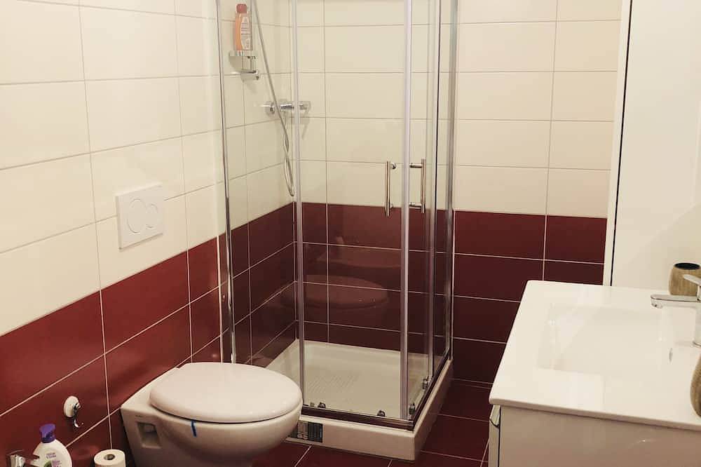 Geheel appartement, Gezellig appartement met parkeerplaats in Aosta, Walliser Alpen