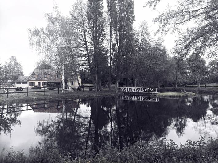 Gîte pour 15 personnes, avec vue sur le lac ainsi que terrasse et jardin dans la Sarthe - 2