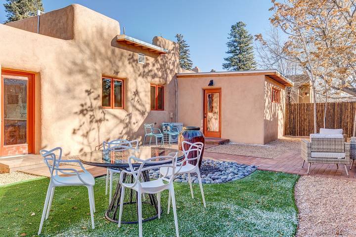 Vacation rental for 6 people, with yard in Santa Fe
