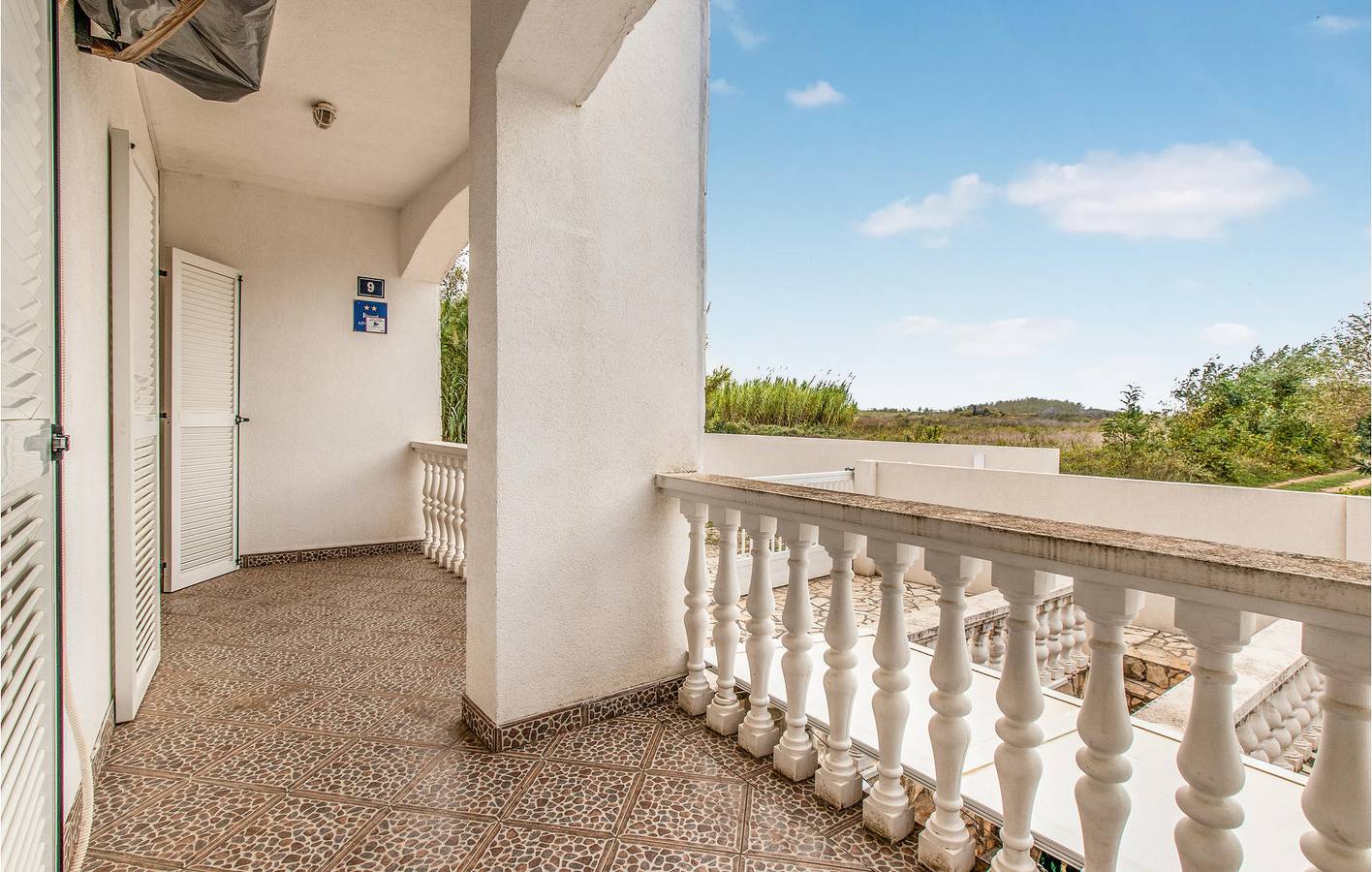 Geheel vakantieappartement, Gezellige accommodatie op 1,5 km van het strand van Ždrijac: wifi, airconditioning, parkeergelegenheid en terras in Nin, Zadar