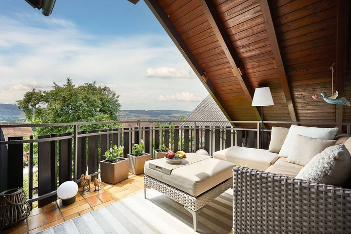 Ferienwohnung für 4 Personen, mit Balkon und Seeblick sowie Ausblick in Öhningen
