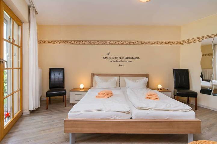 Ferienpark für 4 Personen, mit Terrasse und Garten, mit Haustier in Zingst - 2