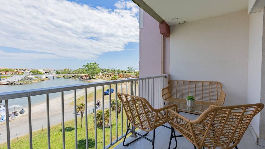 Gîte pour 6 personnes, avec balcon et piscine dans Aqualand (Cap d'Agde) - 2