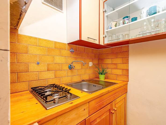 House Hidden Bay-One Bedroom Cottage with Terrace ans Sea View in Vela Luka, Korcula