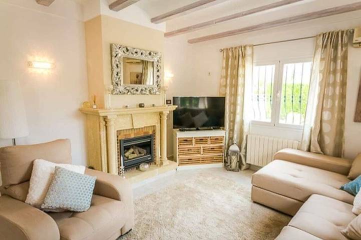 Stunning Private Villa With Parking/WIFI/Private Pool/ Air Con In All Rooms in Jávea, Costa Blanca