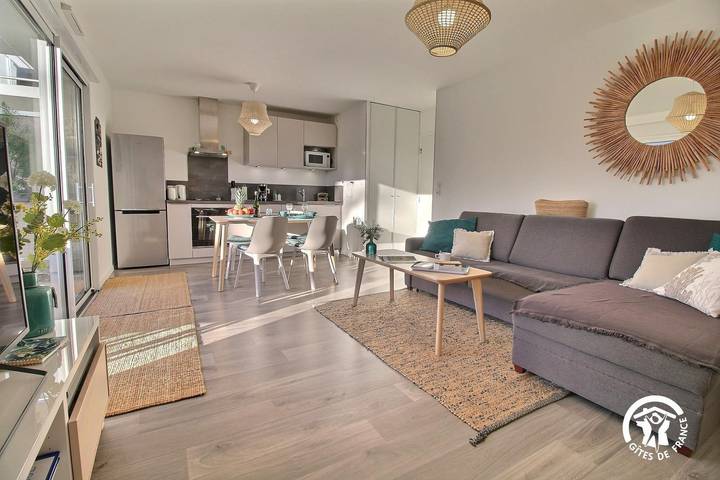Gîte pour 2 personnes, avec Terrasse et Jardin dans Plage du Roaliguen - 2