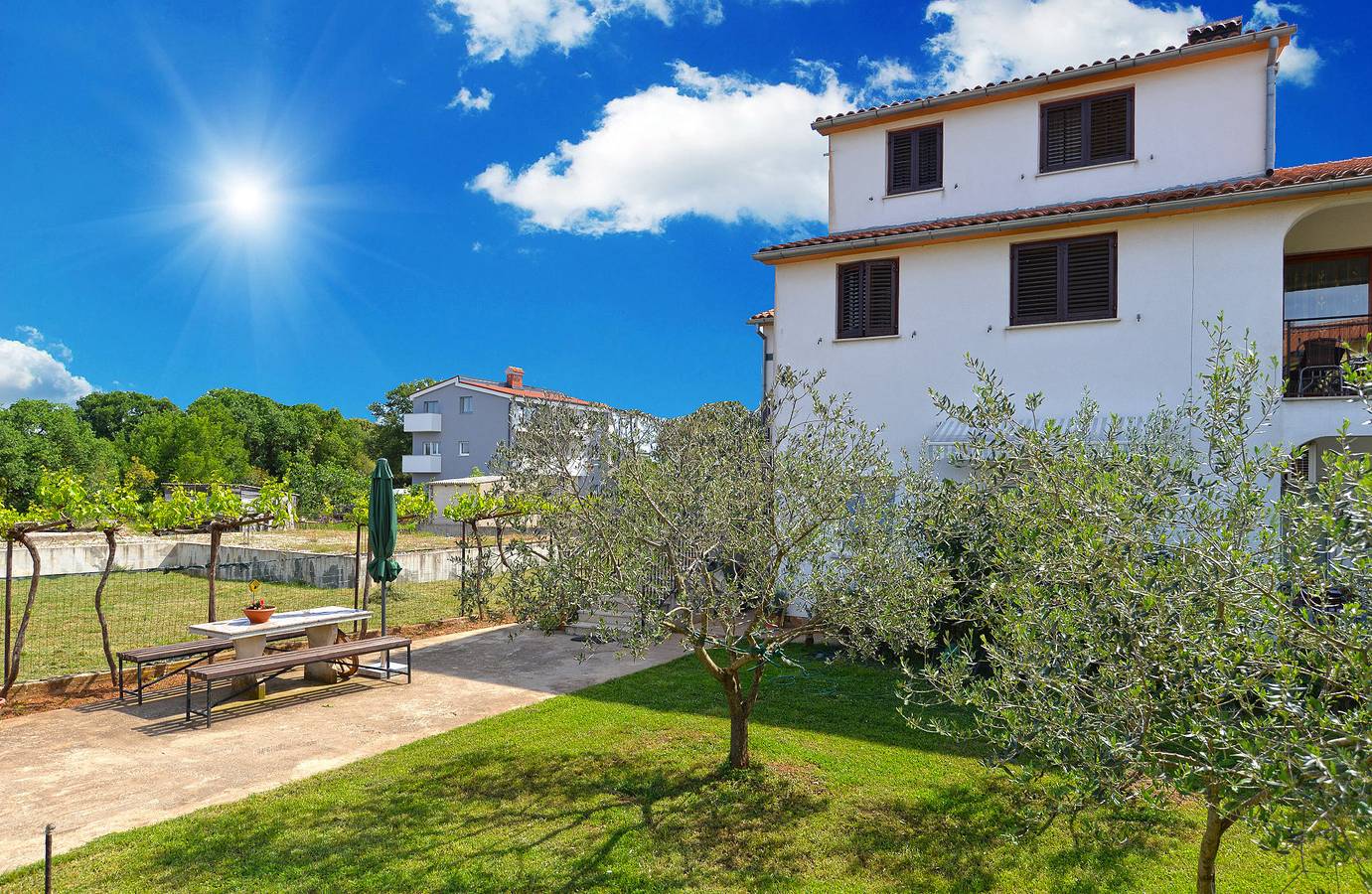 Entire apartment, Holiday apartment for 4 people with terrace in Pula-Medulin, Pula