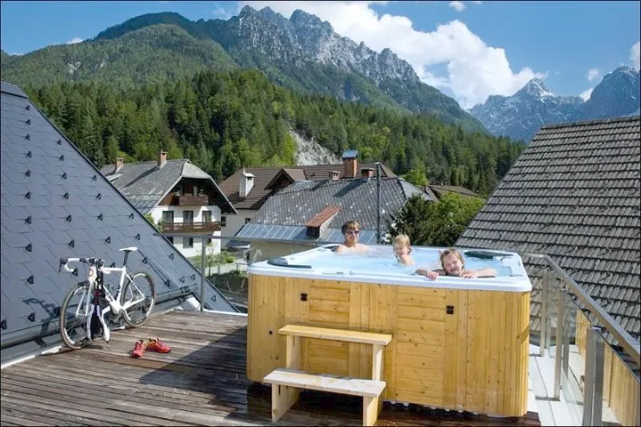 Ferienwohnung für 4 Personen, mit Garten und Whirlpool sowie Pool und Sauna - 1