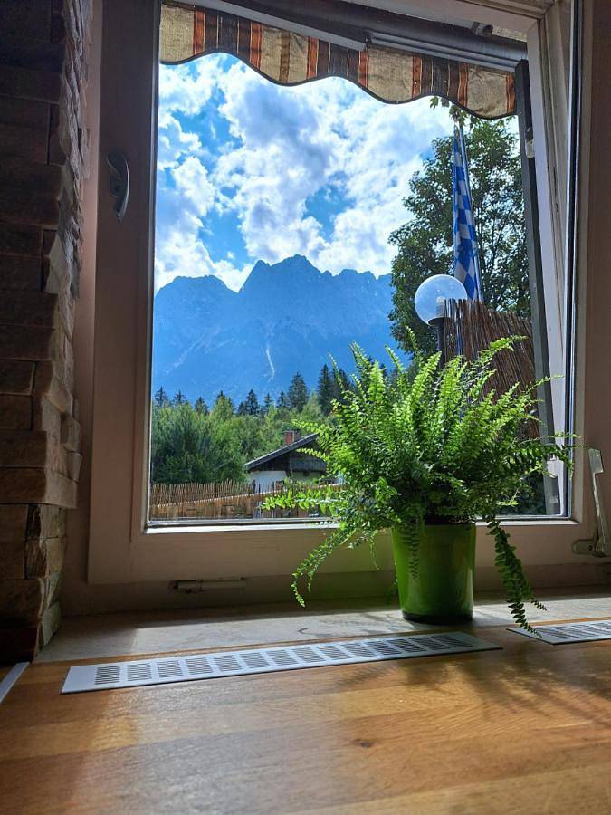Ferienhaus zum Eibsee in Grainau, Eibsee