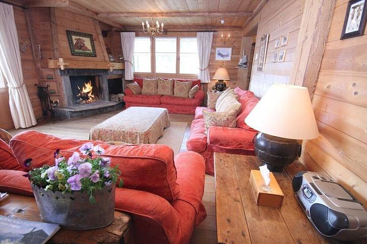 Gîte pour 14 personnes, avec sauna et balcon à Essert-Romand